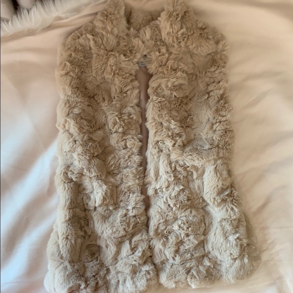 Girls faux fur vest